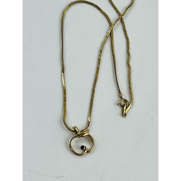 Trifari Necklace With Apple Pendant gold tone red stone ruby looking chain RARE - Picture 4 of 16